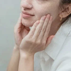 Minimalist Salicylic Acid Face Wash Review: Best Anti-Acne Cleanser for Clear Skin (2025)