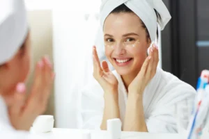 Read more about the article 5 Best Sunscreens for Dry Skin in India Under ₹300 (2025) – Hydrating & Affordable!