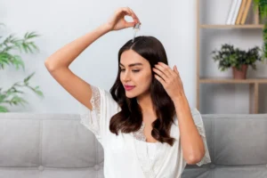 Read more about the article 5 Best Conditioners for Hair Fall Control Under ₹300 in India (2025)