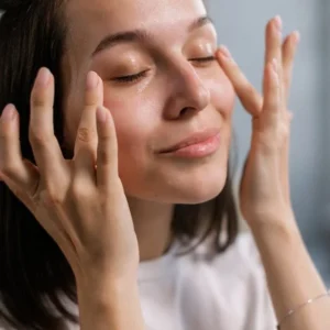 Best Budget Sunscreens for Oily and Acne-Prone Skin Under ₹300 in India (2025)